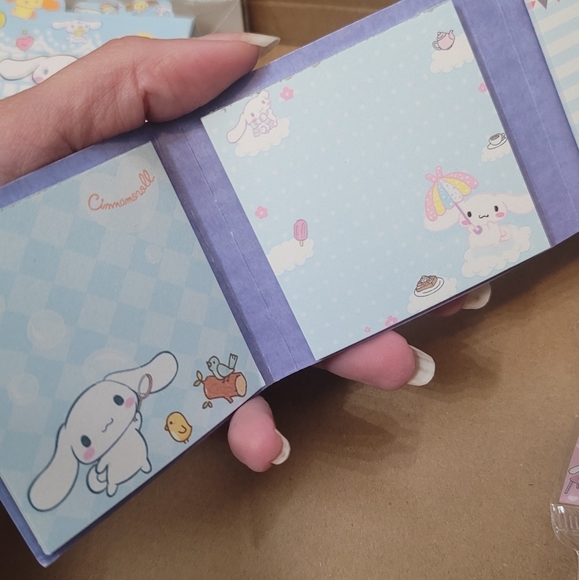 Cinnamoroll Sanrio 6 in 1 notepad 4 Pack - Picture 9 of 11